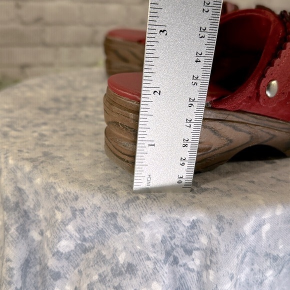 Gymboree Willow Red Suede Woodgrain Platform Vintage Bow Clogs Girls 11M❤️EUC❤️ - Picture 9 of 11